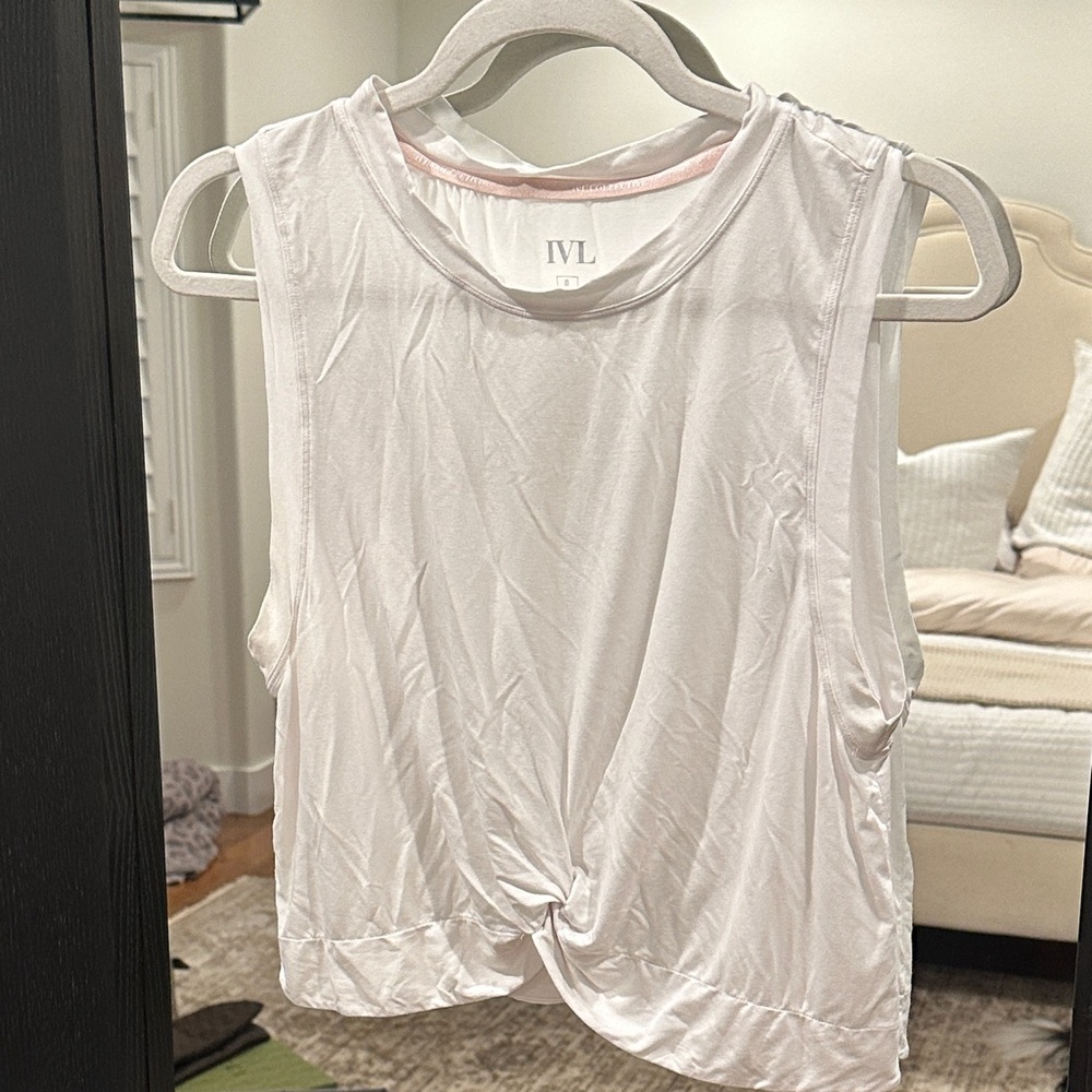 IVL White Sleeveless Women's Workout Tank